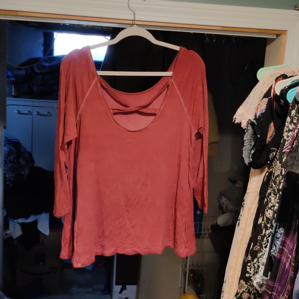 Shirt - Picture 2 of 3